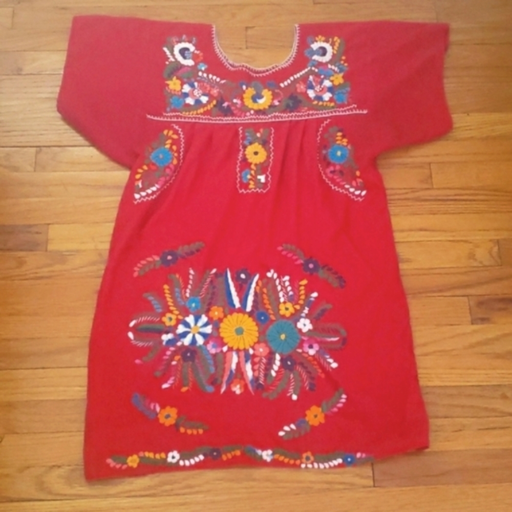 Vintage Embroidered Mexican Mini Dress